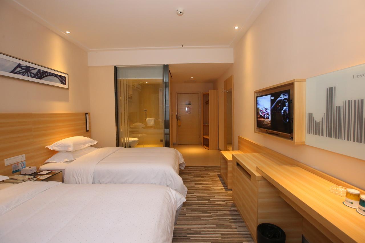 City Comfort Inn Yongtai Subway Station Гуанчжоу Экстерьер фото
